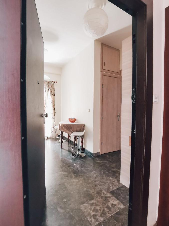 Efrosini Downtown Apartment Chalkís المظهر الخارجي الصورة